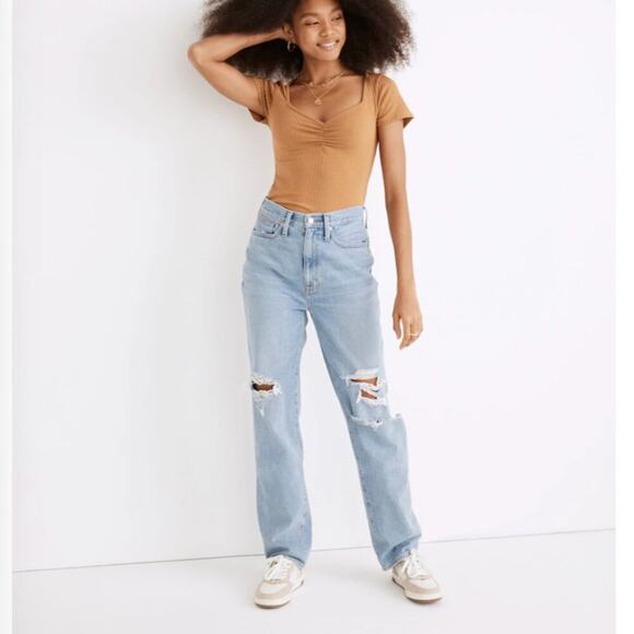 Madewell Baggy Straight Jeans in Earlhurst Wash: Ripped Edition - Picture 2 of 10